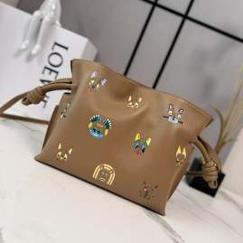 Picture of Loewe Handbags _SKUfw239907035fw